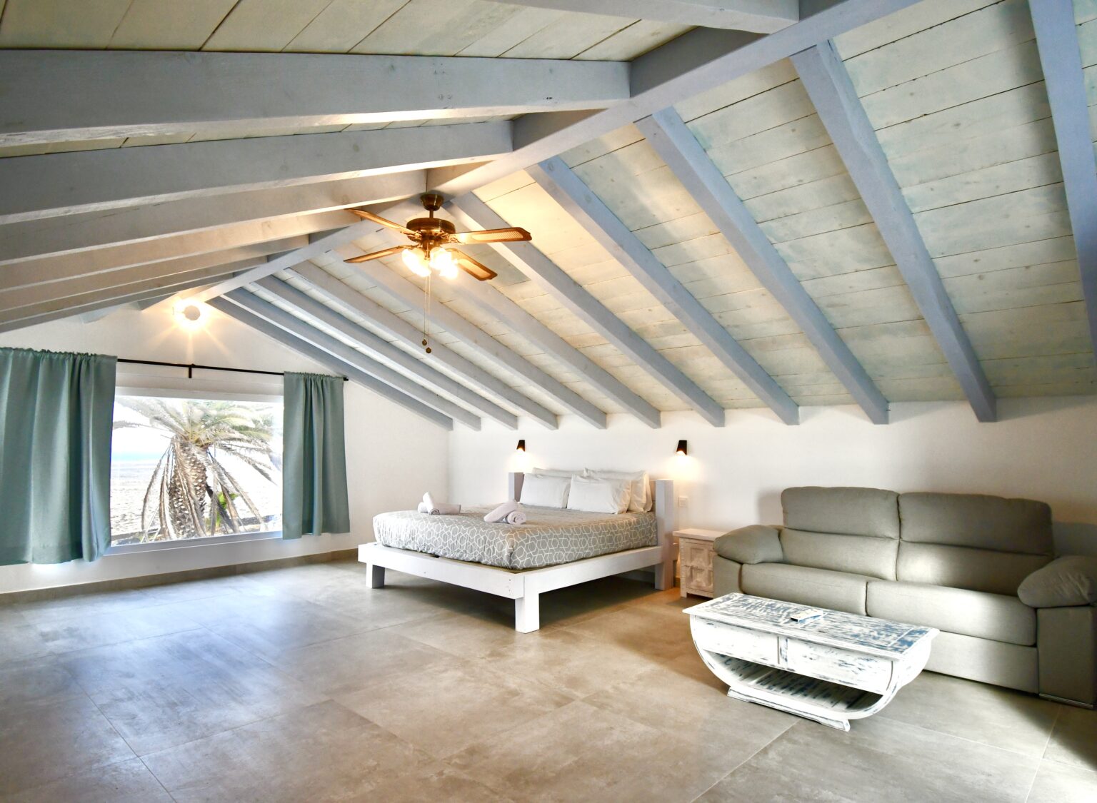 THE VIEW SUITE